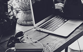 leyu乐鱼体育手机官网入口-杜三岁！火箭现场小朋友唱跳rap 杜兰特加入其中小秀舞姿点燃全场